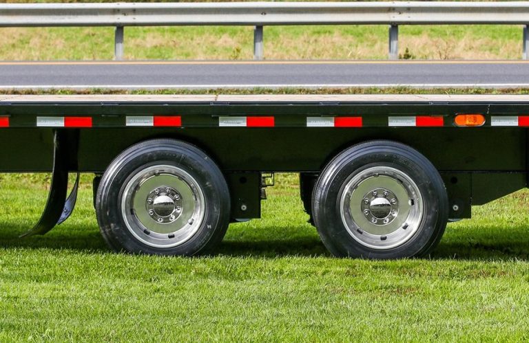 Choose the Right Trailer Tyre Size and Load Range for Your Hauling Needs